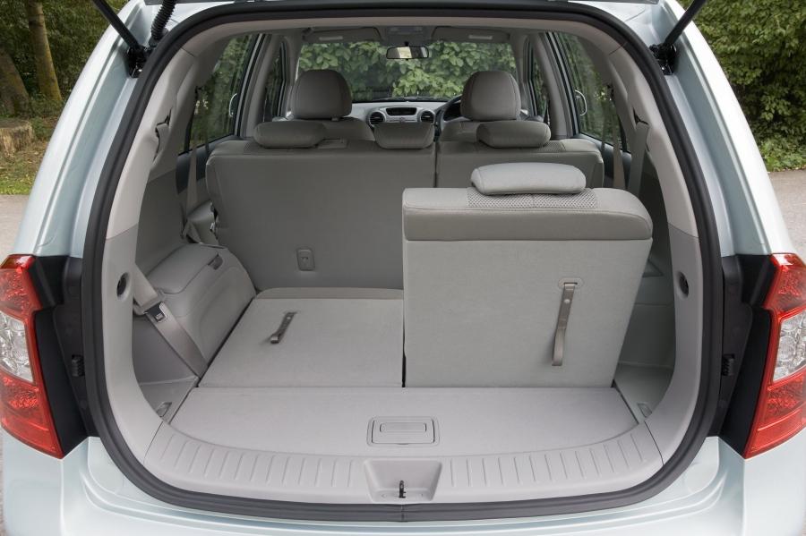 Kia Carens 2007 года  (фото 7 из 46)